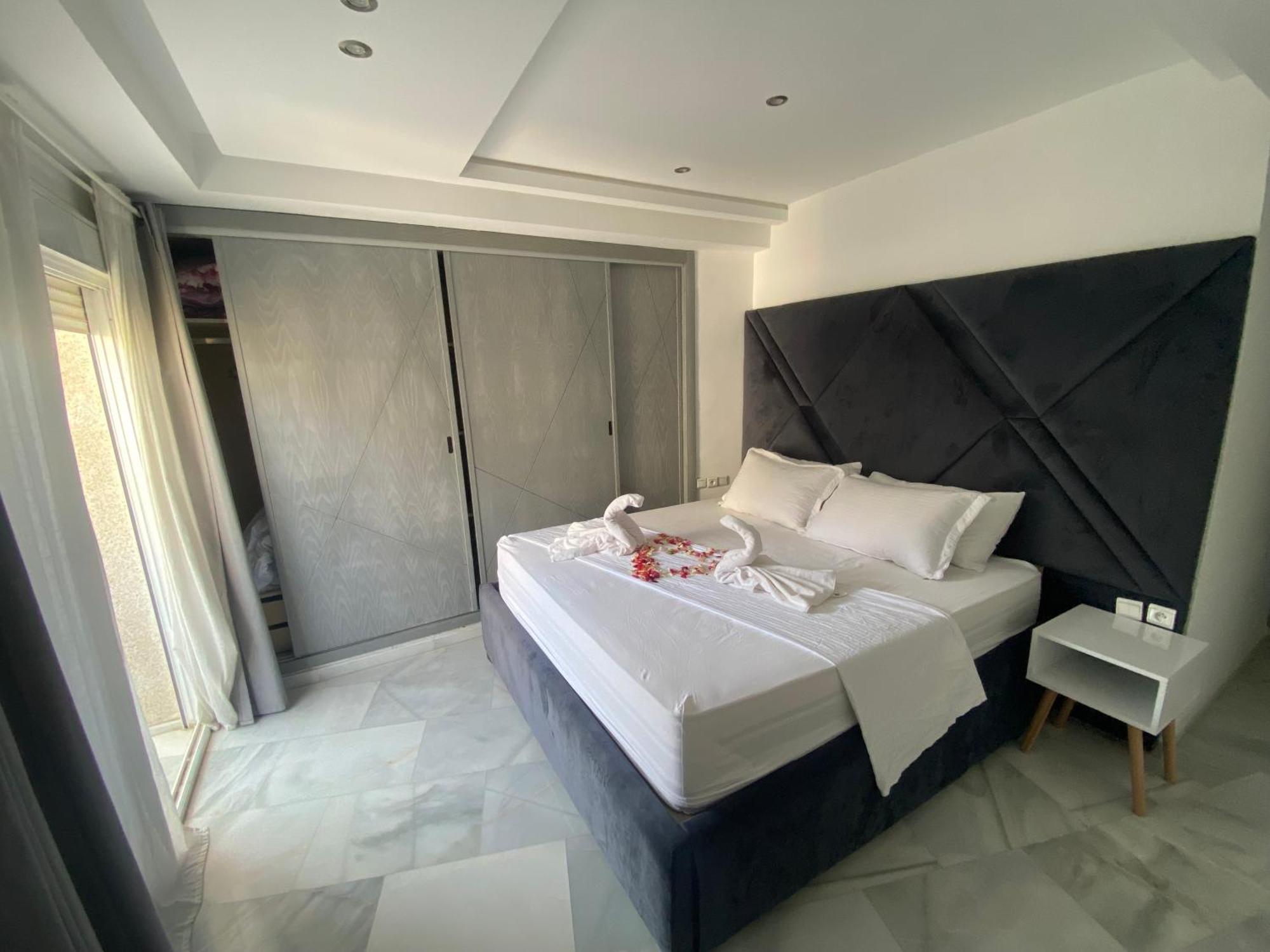 Nouvel Appartement Climatise フェズ エクステリア 写真